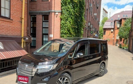 Honda Stepwgn IV, 2018 год, 2 590 000 рублей, 4 фотография