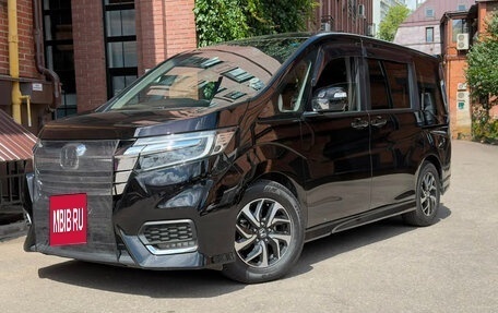 Honda Stepwgn IV, 2018 год, 2 590 000 рублей, 3 фотография