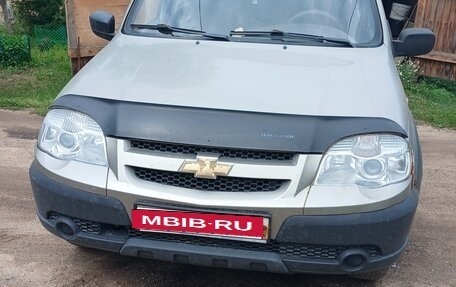 Chevrolet Niva I рестайлинг, 2012 год, 300 000 рублей, 9 фотография