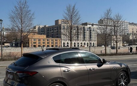 Maserati Levante I, 2022 год, 6 900 000 рублей, 2 фотография