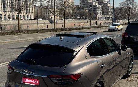 Maserati Levante I, 2022 год, 6 900 000 рублей, 18 фотография
