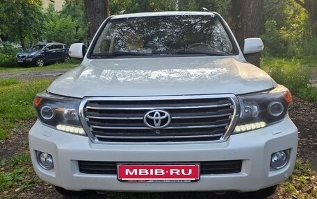 Toyota Land Cruiser 200, 2012 год, 3 200 000 рублей, 1 фотография