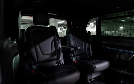 Mercedes-Benz V-Класс, 2025 год, 18 900 000 рублей, 25 фотография
