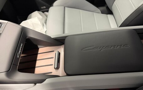 Porsche Cayenne, 2026 год, 31 000 000 рублей, 18 фотография