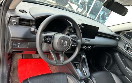 Honda Vezel, 2023 год, 1 800 000 рублей, 7 фотография