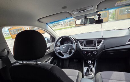 Hyundai Solaris II рестайлинг, 2021 год, 1 650 000 рублей, 6 фотография