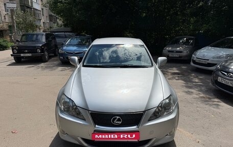 Lexus IS II рестайлинг 2, 2007 год, 1 300 000 рублей, 2 фотография