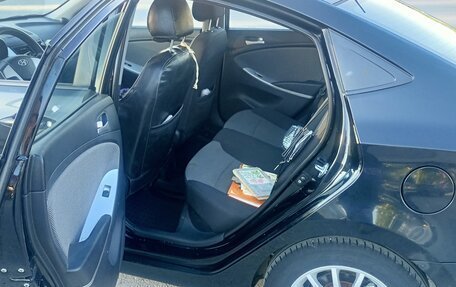 Hyundai Solaris II рестайлинг, 2012 год, 870 000 рублей, 17 фотография