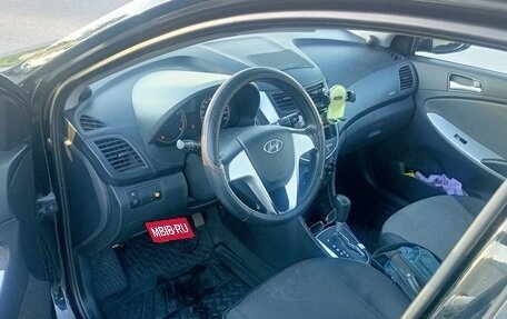 Hyundai Solaris II рестайлинг, 2012 год, 870 000 рублей, 6 фотография