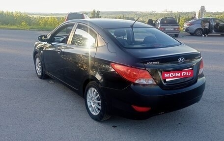 Hyundai Solaris II рестайлинг, 2012 год, 870 000 рублей, 8 фотография