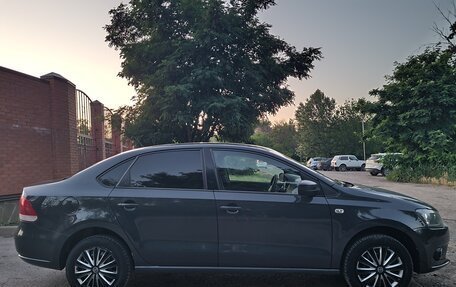 Volkswagen Polo VI (EU Market), 2010 год, 600 000 рублей, 2 фотография