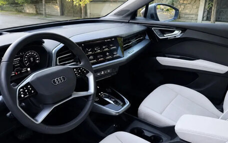 Audi Q4 e-tron, 2025 год, 5 000 000 рублей, 9 фотография