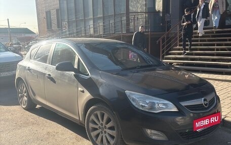 Opel Astra J, 2011 год, 535 000 рублей, 2 фотография