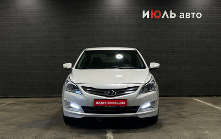 Hyundai Solaris II рестайлинг, 2015 год, 1 250 000 рублей, 2 фотография