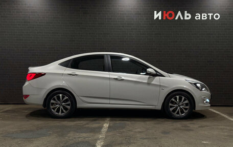 Hyundai Solaris II рестайлинг, 2015 год, 1 250 000 рублей, 4 фотография