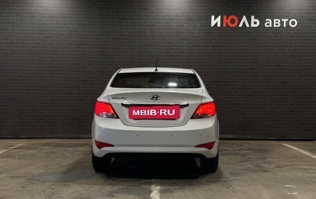 Hyundai Solaris II рестайлинг, 2015 год, 1 250 000 рублей, 6 фотография