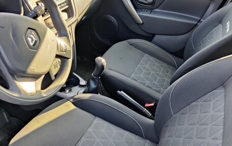 Renault Sandero II рестайлинг, 2016 год, 900 000 рублей, 8 фотография