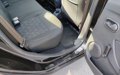 Renault Sandero II рестайлинг, 2016 год, 900 000 рублей, 14 фотография