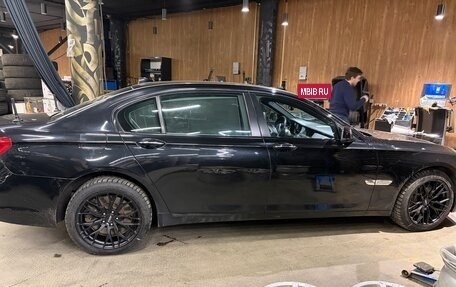 BMW 7 серия, 2011 год, 1 300 000 рублей, 2 фотография