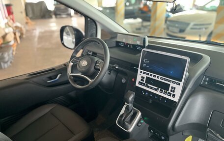 Hyundai Staria, 2025 год, 5 595 000 рублей, 3 фотография