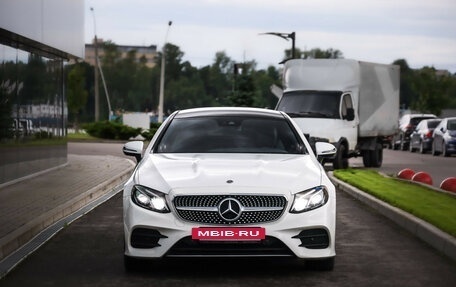 Mercedes-Benz E-Класс, 2017 год, 3 849 000 рублей, 4 фотография