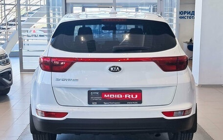 KIA Sportage IV рестайлинг, 2018 год, 1 820 000 рублей, 6 фотография