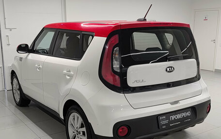 KIA Soul II рестайлинг, 2018 год, 1 680 000 рублей, 7 фотография