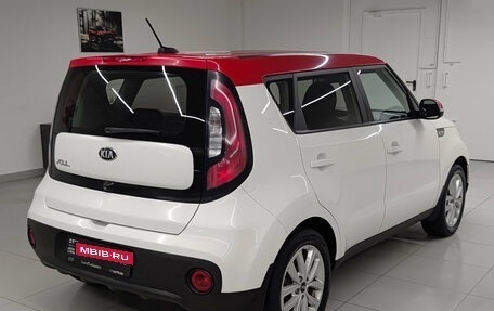KIA Soul II рестайлинг, 2018 год, 1 680 000 рублей, 5 фотография