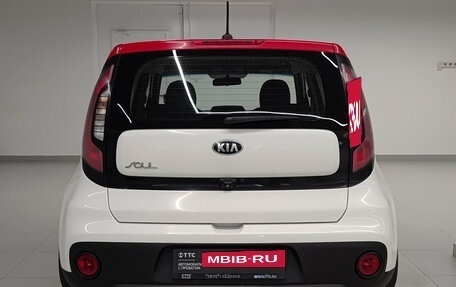 KIA Soul II рестайлинг, 2018 год, 1 680 000 рублей, 6 фотография