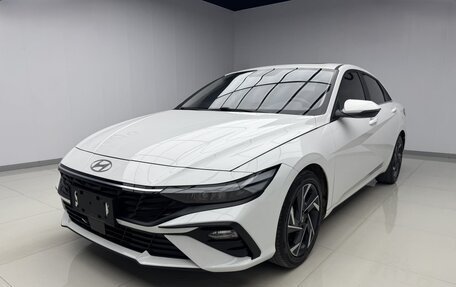 Hyundai Elantra, 2023 год, 1 875 000 рублей, 1 фотография