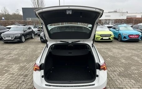 Skoda Octavia IV, 2022 год, 2 300 000 рублей, 6 фотография