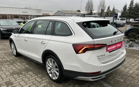 Skoda Octavia IV, 2022 год, 2 300 000 рублей, 8 фотография