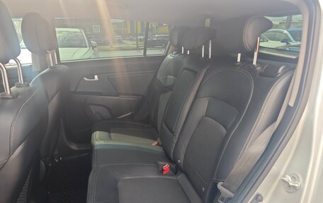 KIA Sportage III, 2011 год, 749 000 рублей, 14 фотография