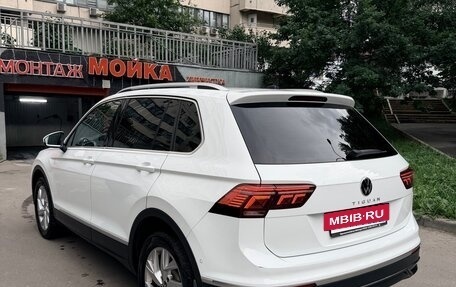 Volkswagen Tiguan II, 2021 год, 3 500 000 рублей, 2 фотография