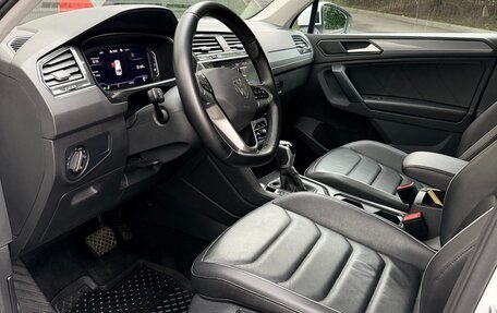 Volkswagen Tiguan II, 2021 год, 3 500 000 рублей, 5 фотография