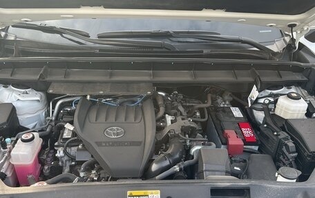 Toyota Highlander, 2023 год, 5 300 000 рублей, 8 фотография