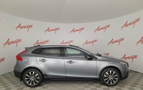 Volvo V40 Cross Country I, 2019 год, 2 100 000 рублей, 6 фотография