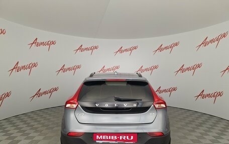 Volvo V40 Cross Country I, 2019 год, 2 100 000 рублей, 4 фотография