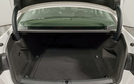 Audi A4, 2016 год, 1 999 000 рублей, 9 фотография