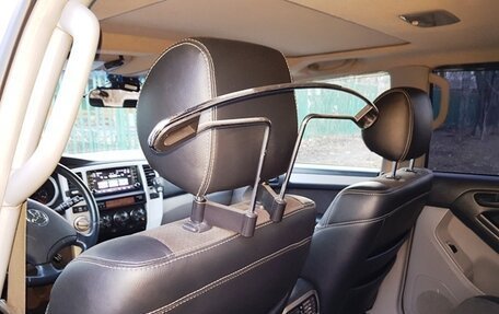 Toyota 4Runner IV, 2005 год, 1 300 000 рублей, 5 фотография