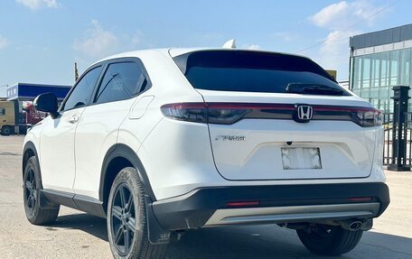 Honda Vezel, 2023 год, 1 850 000 рублей, 7 фотография