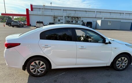 KIA Rio IV, 2017 год, 870 000 рублей, 1 фотография