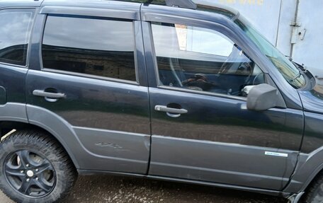 Chevrolet Niva I рестайлинг, 2011 год, 550 000 рублей, 3 фотография
