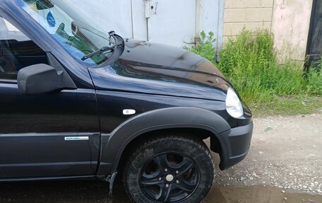 Chevrolet Niva I рестайлинг, 2011 год, 550 000 рублей, 4 фотография