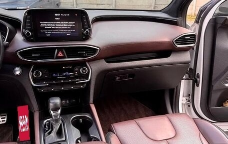 Hyundai Santa Fe III рестайлинг, 2018 год, 2 450 000 рублей, 8 фотография