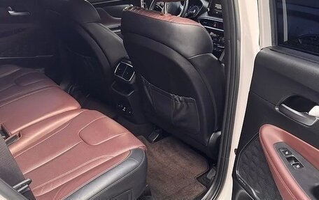 Hyundai Santa Fe III рестайлинг, 2018 год, 2 450 000 рублей, 10 фотография