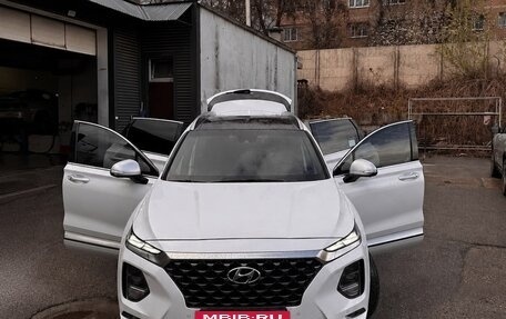 Hyundai Santa Fe III рестайлинг, 2018 год, 2 450 000 рублей, 3 фотография