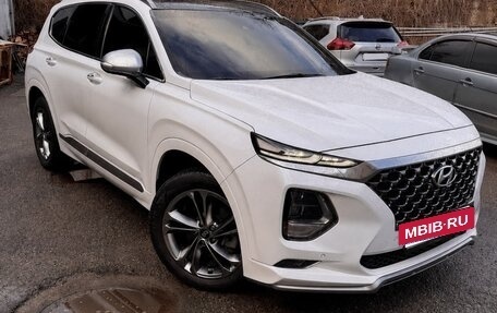 Hyundai Santa Fe III рестайлинг, 2018 год, 2 450 000 рублей, 4 фотография
