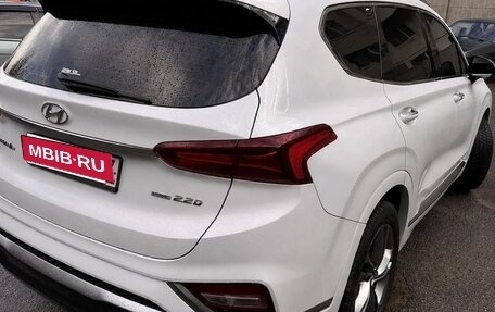 Hyundai Santa Fe III рестайлинг, 2018 год, 2 450 000 рублей, 6 фотография