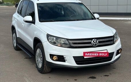Volkswagen Tiguan I, 2011 год, 830 000 рублей, 3 фотография